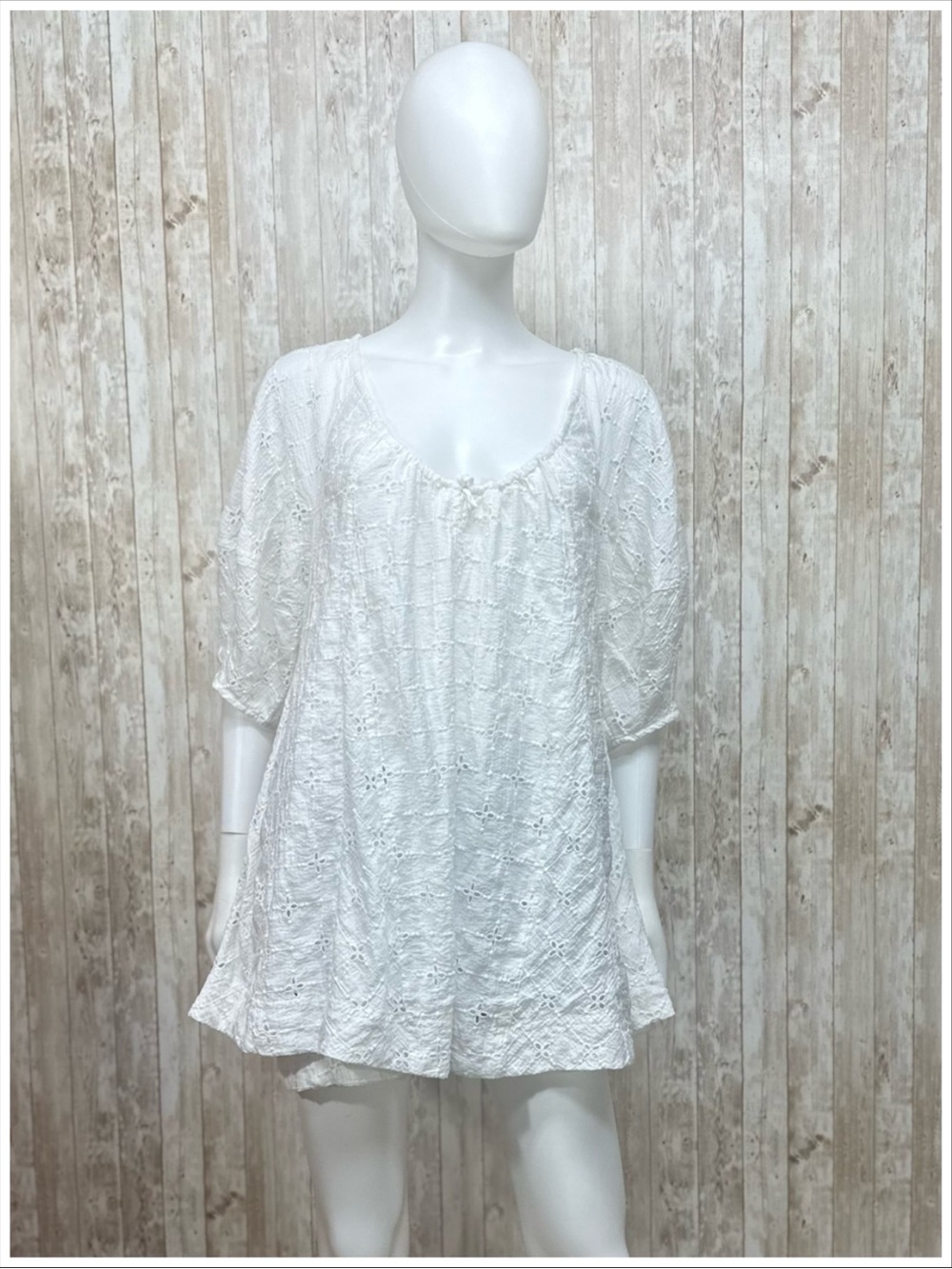 Free People Bop Around White Eyelet Romper NWT ~ Size XS ~ Item #6064 - Picture 3 of 11